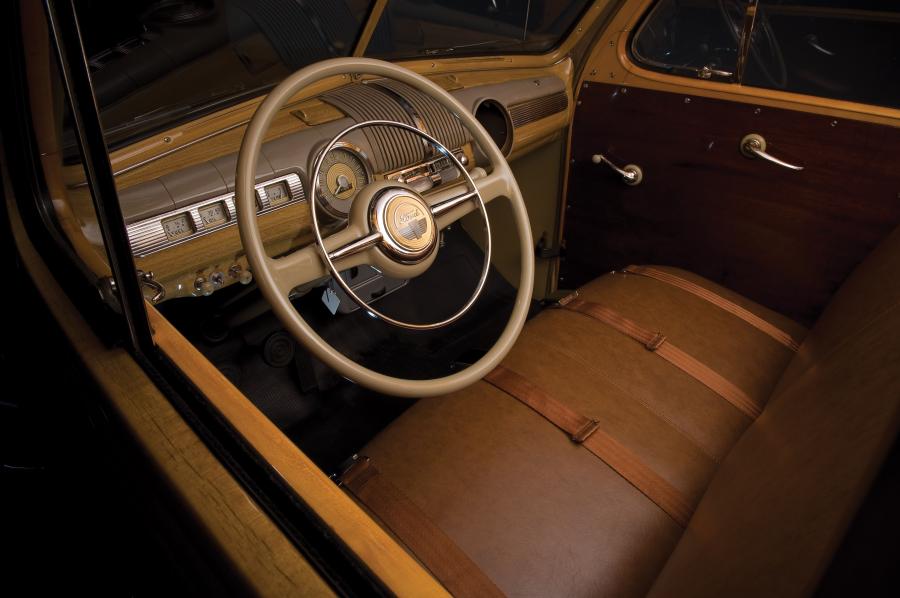  Ford Super DeLuxe Station Wagon 1947 года  (фото 6 из 13)
